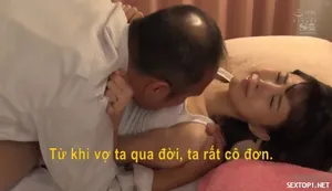 "Thôi nào, tôi phải vào lớp" Cô giáo dạy nghệ thuật ló mặt ra trong giờ nghỉ và năn nỉ tôi xuất tinh và để cho cái lồn của tôi đầy tinh dịch